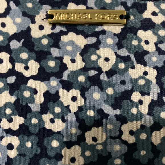 Top - Picture 3 of 3